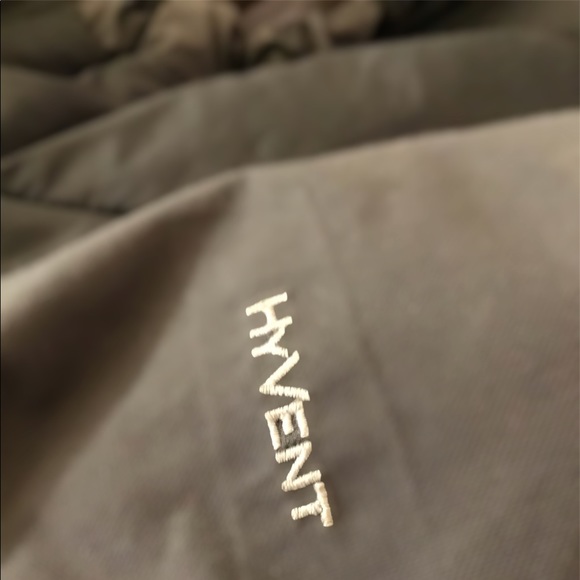 Men’s North Face Down jacket, L , EUC - Picture 4 of 5